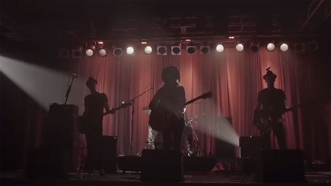 Mainstream Kid (Official Video)